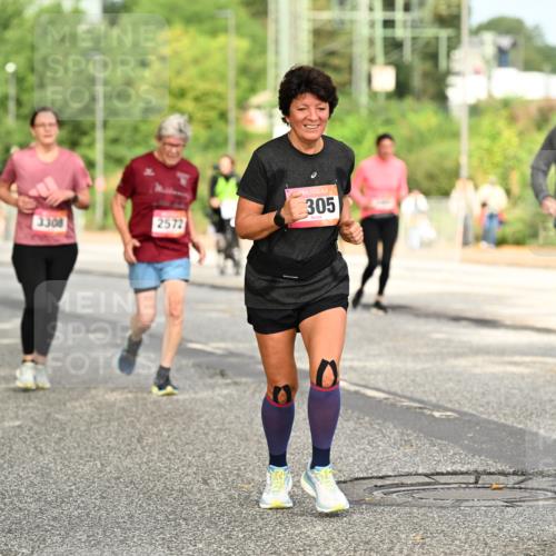 06.09.2026 - CURREX Alsterlauf Dr. Thomas Lammeyer http://msf.ph/oto/10144160 06.09.2026 10:15:42 Laufen 3308, 2572, 305, 5581 meine-sportfotos.de