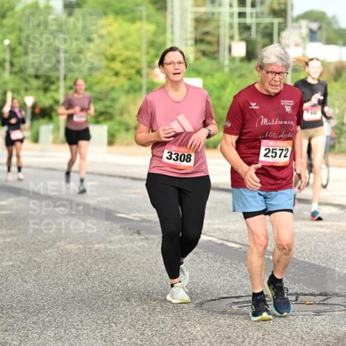 06.09.2026 - CURREX Alsterlauf Dr. Thomas Lammeyer http://msf.ph/oto/10144184 06.09.2026 10:15:44 Laufen 3308, 10, 2572 meine-sportfotos.de