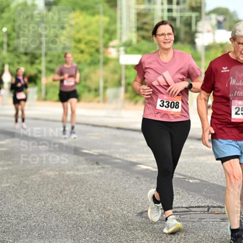 06.09.2026 - CURREX Alsterlauf Dr. Thomas Lammeyer http://msf.ph/oto/10144192 06.09.2026 10:15:45 Laufen 3308, 19, 2572 meine-sportfotos.de