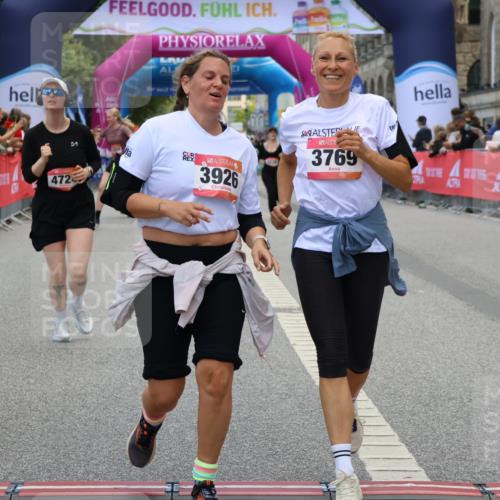 06.09.2026 - CURREX Alsterlauf Strokosch-Dieckow http://msf.ph/oto/10144193 06.09.2026 10:20:09 Ziel 2031, 2043, 2482, 2483, 3204, 3308, 3769, 3926, 4270, 4610, 4724, 5580, 5581 meine-sportfotos.de