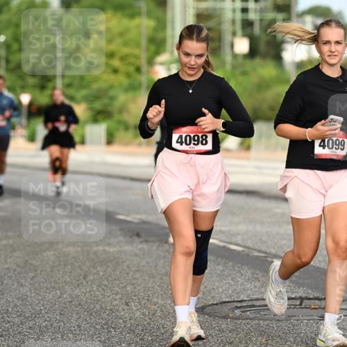 06.09.2026 - CURREX Alsterlauf Dr. Thomas Lammeyer http://msf.ph/oto/10144234 06.09.2026 10:15:52 Laufen 4098, 4099 meine-sportfotos.de