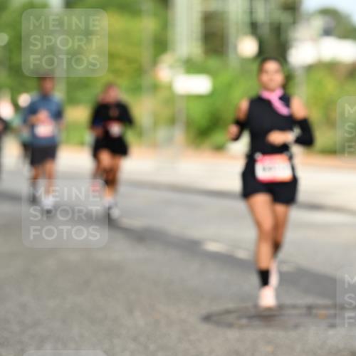 06.09.2026 - CURREX Alsterlauf Dr. Thomas Lammeyer http://msf.ph/oto/10144251 06.09.2026 10:15:54 Laufen  meine-sportfotos.de