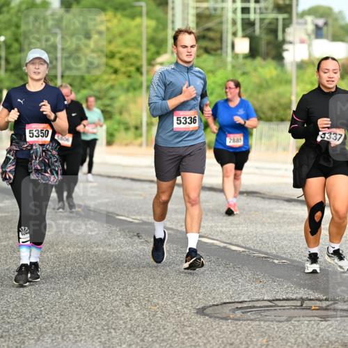 06.09.2026 - CURREX Alsterlauf Dr. Thomas Lammeyer http://msf.ph/oto/10144284 06.09.2026 10:15:58 Laufen 4436, 5350, 5806, 5336, 2885, 5337 meine-sportfotos.de