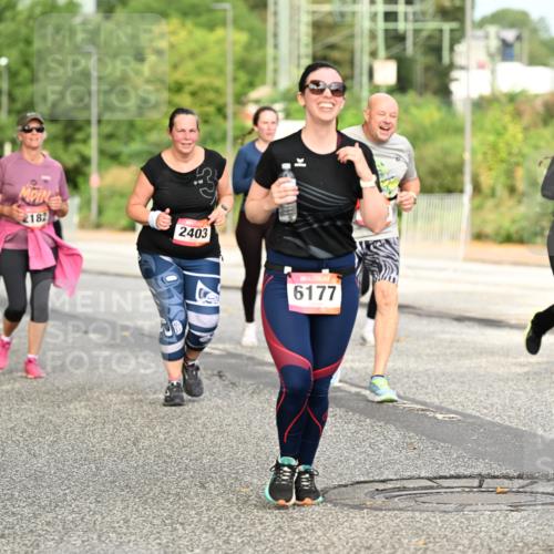 06.09.2026 - CURREX Alsterlauf Dr. Thomas Lammeyer http://msf.ph/oto/10144379 06.09.2026 10:16:09 Laufen 2182, 2403, 6177, 5028 meine-sportfotos.de