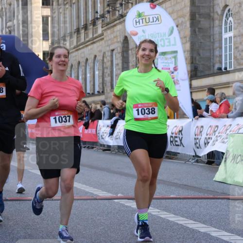 06.09.2026 - CURREX Alsterlauf Strokosch-Dieckow http://msf.ph/oto/10144448 06.09.2026 11:48:00 Ziel 1009, 1018, 1037, 1038, 1098, 1114, 1124, 1225, 1281, 1287, 1310, 1334, 8018 meine-sportfotos.de