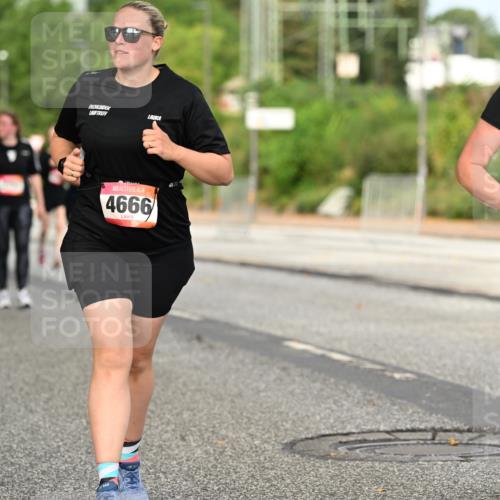 06.09.2026 - CURREX Alsterlauf Dr. Thomas Lammeyer http://msf.ph/oto/10144451 06.09.2026 10:16:17 Laufen 4666, 5130 meine-sportfotos.de