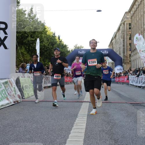 06.09.2026 - CURREX Alsterlauf Yannick Fuchs http://msf.ph/oto/10144457 06.09.2026 09:47:27 Ziel 2106, 2807, 2953, 3386, 4441, 4674, 4863, 5309, 5389, 5407, 5645, 5729, 6021 meine-sportfotos.de