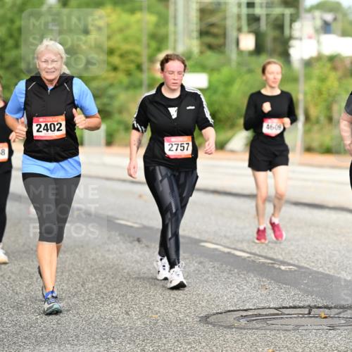 06.09.2026 - CURREX Alsterlauf Dr. Thomas Lammeyer http://msf.ph/oto/10144476 06.09.2026 10:16:22 Laufen 3768, 2402, 2757, 4609, 5562 meine-sportfotos.de