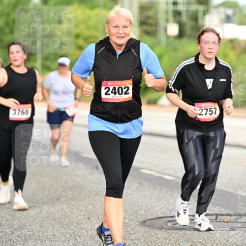 06.09.2026 - CURREX Alsterlauf Dr. Thomas Lammeyer http://msf.ph/oto/10144491 06.09.2026 10:16:24 Laufen 3768, 2402, 2757, 4609 meine-sportfotos.de