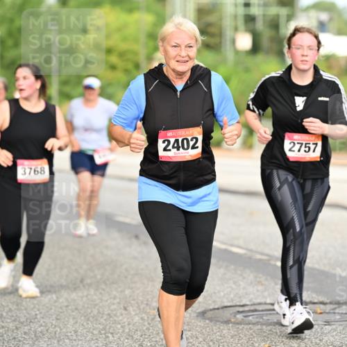06.09.2026 - CURREX Alsterlauf Dr. Thomas Lammeyer http://msf.ph/oto/10144493 06.09.2026 10:16:24 Laufen 3768, 2402, 2757 meine-sportfotos.de