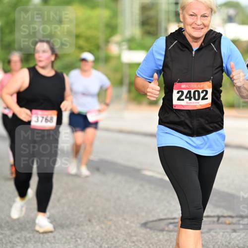 06.09.2026 - CURREX Alsterlauf Dr. Thomas Lammeyer http://msf.ph/oto/10144501 06.09.2026 10:16:25 Laufen 3768, 2402, 2757 meine-sportfotos.de