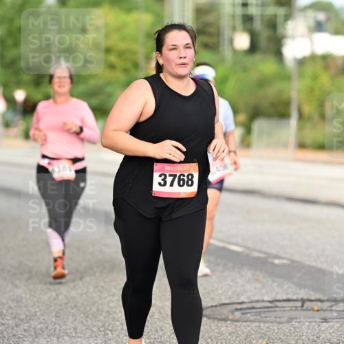 06.09.2026 - CURREX Alsterlauf Dr. Thomas Lammeyer http://msf.ph/oto/10144513 06.09.2026 10:16:26 Laufen 3768 meine-sportfotos.de