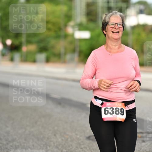 06.09.2026 - CURREX Alsterlauf Dr. Thomas Lammeyer http://msf.ph/oto/10144538 06.09.2026 10:16:29 Laufen 6389 meine-sportfotos.de