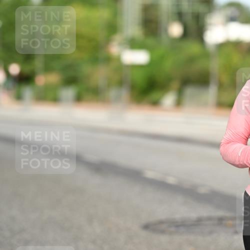 06.09.2026 - CURREX Alsterlauf Dr. Thomas Lammeyer http://msf.ph/oto/10144545 06.09.2026 10:16:30 Laufen 638 meine-sportfotos.de