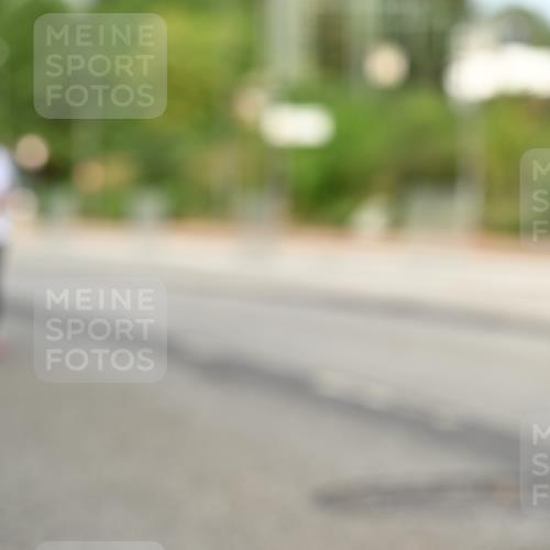 06.09.2026 - CURREX Alsterlauf Dr. Thomas Lammeyer http://msf.ph/oto/10144553 06.09.2026 10:16:30 Laufen  meine-sportfotos.de