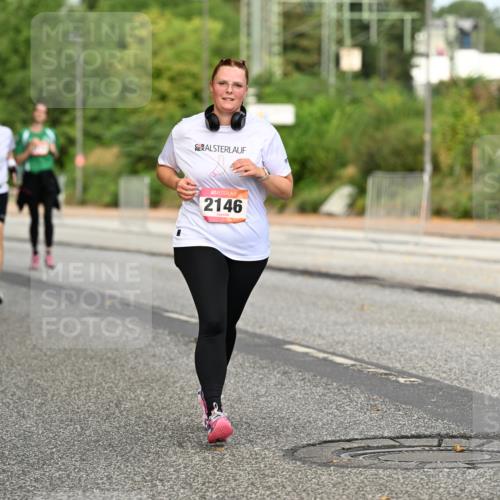 06.09.2026 - CURREX Alsterlauf Dr. Thomas Lammeyer http://msf.ph/oto/10144564 06.09.2026 10:16:34 Laufen 2146 meine-sportfotos.de