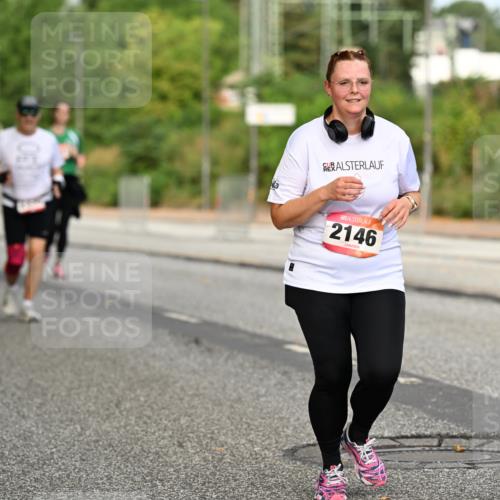 06.09.2026 - CURREX Alsterlauf Dr. Thomas Lammeyer http://msf.ph/oto/10144574 06.09.2026 10:16:35 Laufen 2146 meine-sportfotos.de