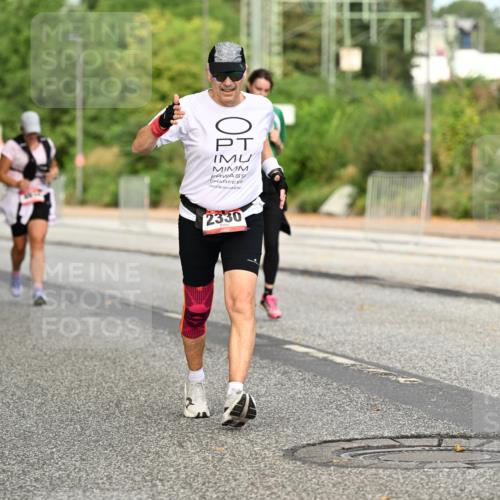 06.09.2026 - CURREX Alsterlauf Dr. Thomas Lammeyer http://msf.ph/oto/10144582 06.09.2026 10:16:39 Laufen 2330 meine-sportfotos.de