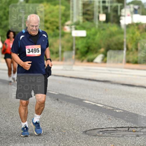 06.09.2026 - CURREX Alsterlauf Dr. Thomas Lammeyer http://msf.ph/oto/10144646 06.09.2026 10:16:49 Laufen 3495 meine-sportfotos.de