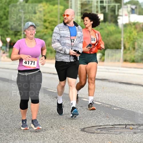 06.09.2026 - CURREX Alsterlauf Dr. Thomas Lammeyer http://msf.ph/oto/10144686 06.09.2026 10:16:54 Laufen 4171, 82, 55 meine-sportfotos.de