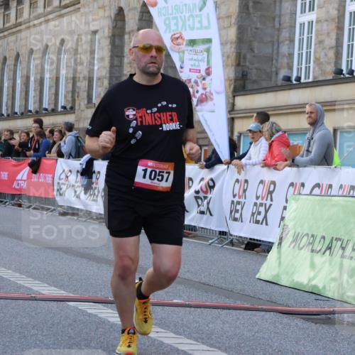 06.09.2026 - CURREX Alsterlauf Strokosch-Dieckow http://msf.ph/oto/10144696 06.09.2026 11:49:05 Ziel 1013, 1057, 1119, 1142, 1214, 1243, 1273, 8042, 8103 meine-sportfotos.de