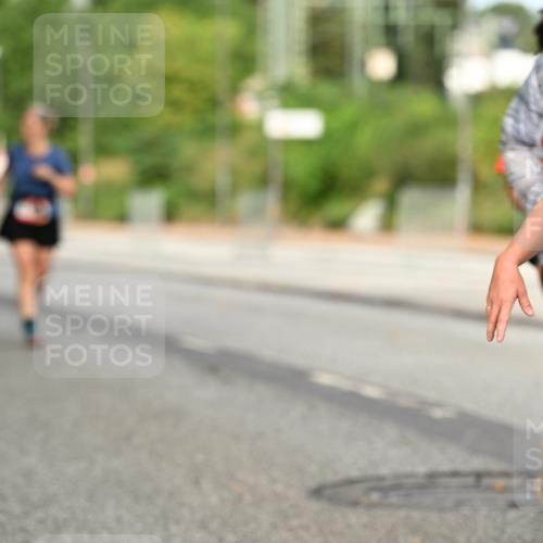 06.09.2026 - CURREX Alsterlauf Dr. Thomas Lammeyer http://msf.ph/oto/10144705 06.09.2026 10:16:56 Laufen 0, 4171 meine-sportfotos.de
