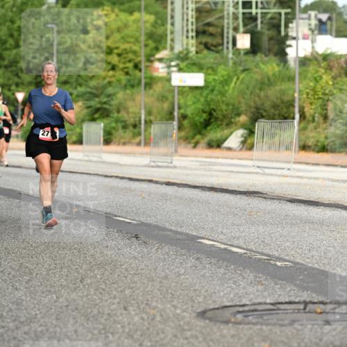 06.09.2026 - CURREX Alsterlauf Dr. Thomas Lammeyer http://msf.ph/oto/10144712 06.09.2026 10:16:57 Laufen 2604, 271 meine-sportfotos.de