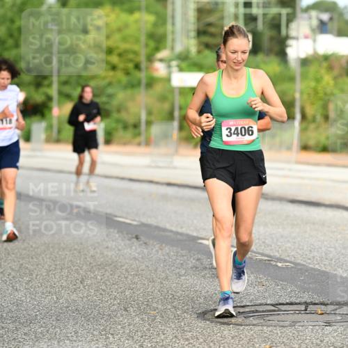 06.09.2026 - CURREX Alsterlauf Dr. Thomas Lammeyer http://msf.ph/oto/10144790 06.09.2026 10:17:07 Laufen 3406, 3579 meine-sportfotos.de