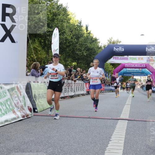 06.09.2026 - CURREX Alsterlauf Yannick Fuchs http://msf.ph/oto/10144870 06.09.2026 09:47:31 Ziel 2865, 2953, 3386, 4313, 4441, 4674, 4863, 5309, 5389, 5407, 5645, 5729, 6021 meine-sportfotos.de