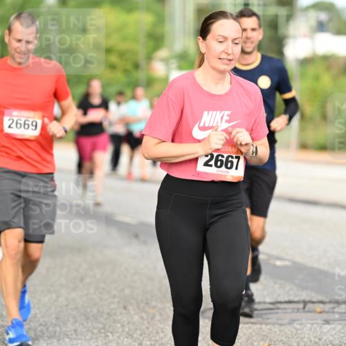 06.09.2026 - CURREX Alsterlauf Dr. Thomas Lammeyer http://msf.ph/oto/10144875 06.09.2026 10:17:17 Laufen 2669, 2667 meine-sportfotos.de