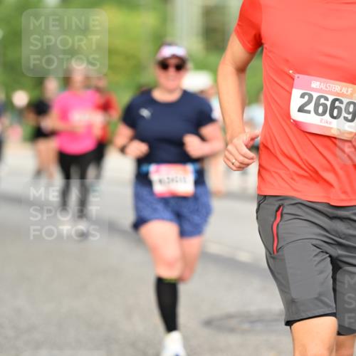 06.09.2026 - CURREX Alsterlauf Dr. Thomas Lammeyer http://msf.ph/oto/10144898 06.09.2026 10:17:20 Laufen 2669 meine-sportfotos.de