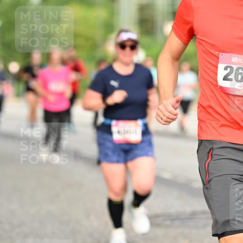 06.09.2026 - CURREX Alsterlauf Dr. Thomas Lammeyer http://msf.ph/oto/10144899 06.09.2026 10:17:20 Laufen 2669 meine-sportfotos.de