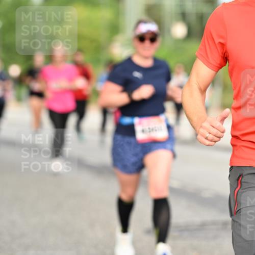06.09.2026 - CURREX Alsterlauf Dr. Thomas Lammeyer http://msf.ph/oto/10144900 06.09.2026 10:17:20 Laufen 2669 meine-sportfotos.de