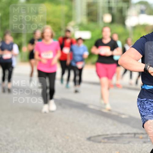06.09.2026 - CURREX Alsterlauf Dr. Thomas Lammeyer http://msf.ph/oto/10144908 06.09.2026 10:17:21 Laufen 4960 meine-sportfotos.de
