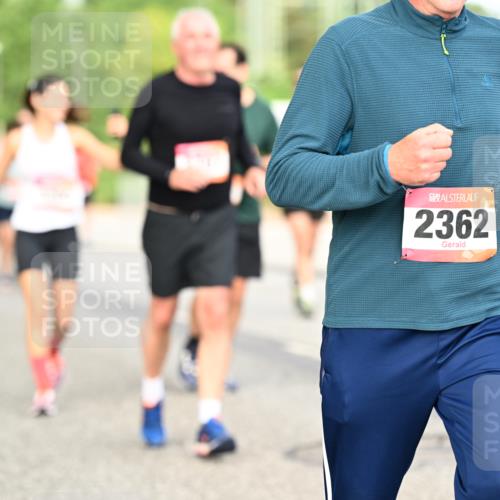 06.09.2026 - CURREX Alsterlauf Dr. Thomas Lammeyer http://msf.ph/oto/10144993 06.09.2026 10:17:29 Laufen 2362 meine-sportfotos.de
