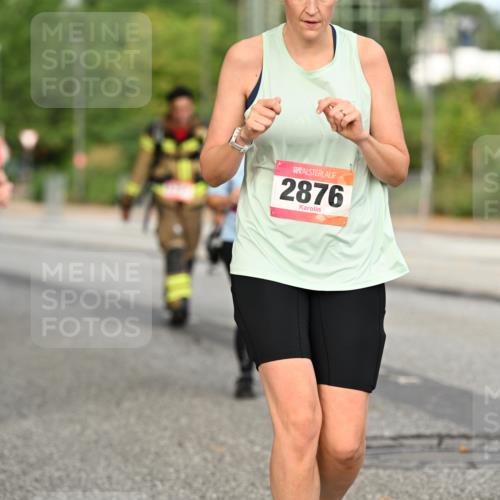 06.09.2026 - CURREX Alsterlauf Dr. Thomas Lammeyer http://msf.ph/oto/10145105 06.09.2026 10:17:43 Laufen 2876 meine-sportfotos.de
