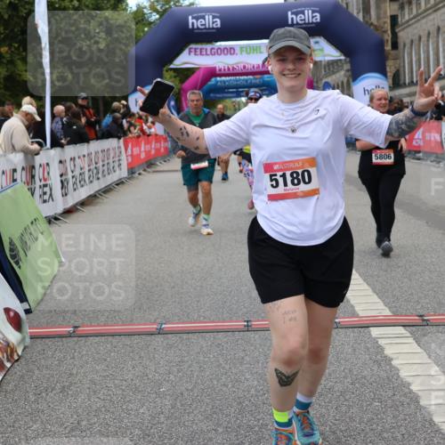 06.09.2026 - CURREX Alsterlauf Strokosch-Dieckow http://msf.ph/oto/10145107 06.09.2026 10:20:59 Ziel 2146, 2182, 2885, 5136, 5180, 5806, 6403, 6404 meine-sportfotos.de