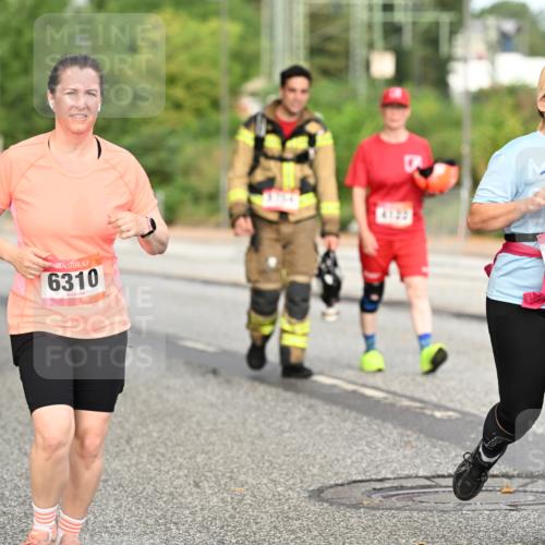 06.09.2026 - CURREX Alsterlauf Dr. Thomas Lammeyer http://msf.ph/oto/10145120 06.09.2026 10:17:45 Laufen 6310, 6211 meine-sportfotos.de