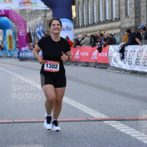 06.09.2026 - CURREX Alsterlauf Strokosch-Dieckow http://msf.ph/oto/10145161 06.09.2026 11:50:57 Ziel 1199, 1211, 1235, 1241, 1302 meine-sportfotos.de