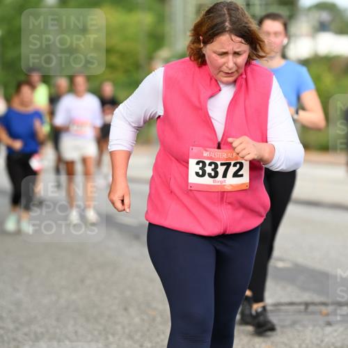 06.09.2026 - CURREX Alsterlauf Dr. Thomas Lammeyer http://msf.ph/oto/10145226 06.09.2026 10:18:01 Laufen 3372 meine-sportfotos.de