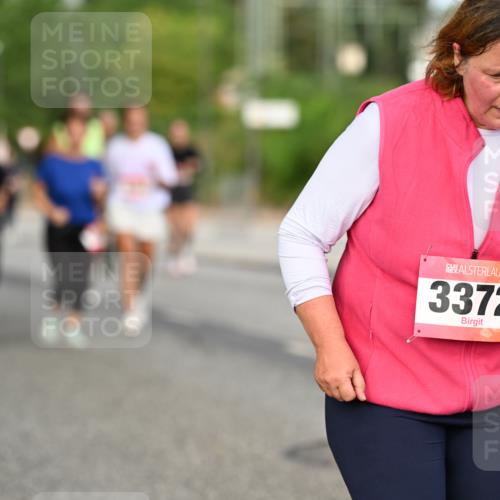 06.09.2026 - CURREX Alsterlauf Dr. Thomas Lammeyer http://msf.ph/oto/10145234 06.09.2026 10:18:02 Laufen 3372 meine-sportfotos.de