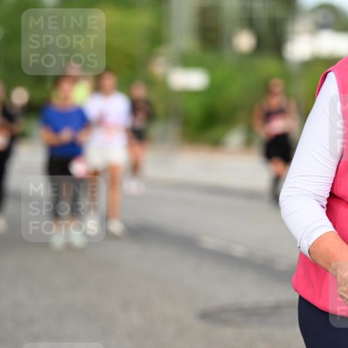 06.09.2026 - CURREX Alsterlauf Dr. Thomas Lammeyer http://msf.ph/oto/10145239 06.09.2026 10:18:02 Laufen 33 meine-sportfotos.de