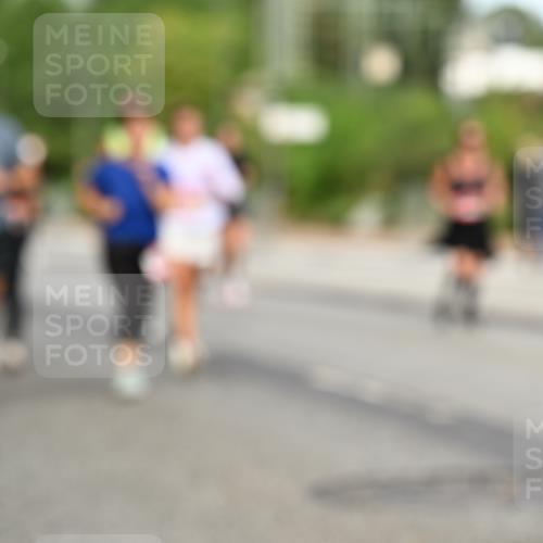 06.09.2026 - CURREX Alsterlauf Dr. Thomas Lammeyer http://msf.ph/oto/10145243 06.09.2026 10:18:03 Laufen  meine-sportfotos.de