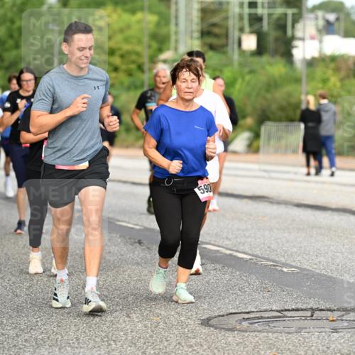 06.09.2026 - CURREX Alsterlauf Dr. Thomas Lammeyer http://msf.ph/oto/10145259 06.09.2026 10:18:05 Laufen 590 meine-sportfotos.de