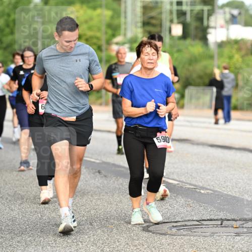 06.09.2026 - CURREX Alsterlauf Dr. Thomas Lammeyer http://msf.ph/oto/10145263 06.09.2026 10:18:05 Laufen 6, 5980 meine-sportfotos.de