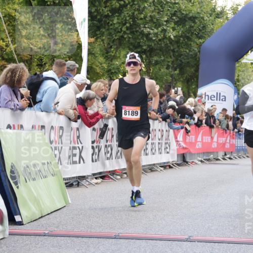 06.09.2026 - CURREX Alsterlauf Yannick Fuchs http://msf.ph/oto/10145452 06.09.2026 09:47:40 Ziel 2850, 2865, 4313, 5863, 6378, 8189 meine-sportfotos.de