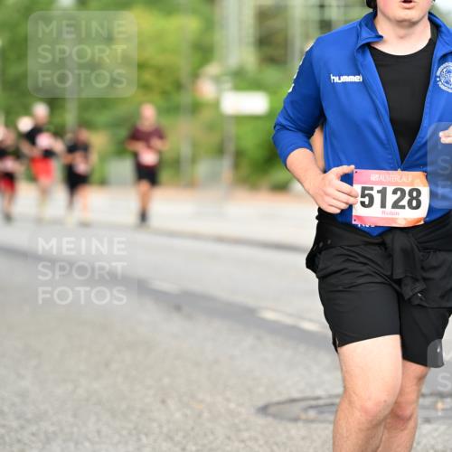 06.09.2026 - CURREX Alsterlauf Dr. Thomas Lammeyer http://msf.ph/oto/10145492 06.09.2026 10:18:29 Laufen 5128 meine-sportfotos.de