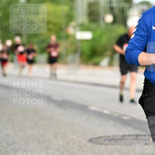06.09.2026 - CURREX Alsterlauf Dr. Thomas Lammeyer http://msf.ph/oto/10145495 06.09.2026 10:18:30 Laufen 5128 meine-sportfotos.de