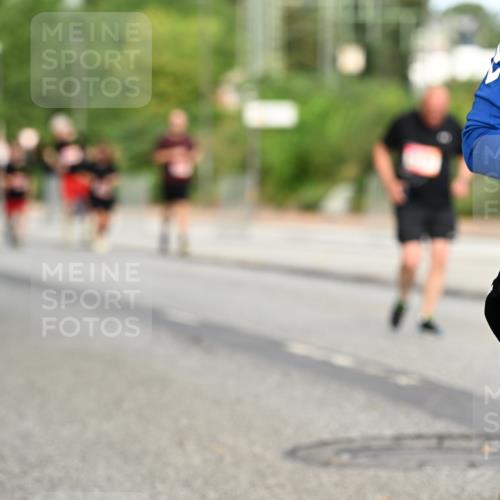 06.09.2026 - CURREX Alsterlauf Dr. Thomas Lammeyer http://msf.ph/oto/10145496 06.09.2026 10:18:30 Laufen  meine-sportfotos.de