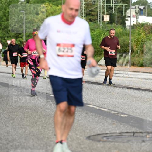 06.09.2026 - CURREX Alsterlauf Dr. Thomas Lammeyer http://msf.ph/oto/10145512 06.09.2026 10:18:35 Laufen 3578, 3582, 330, 6225, 6090, 2553, 4303, 287, 2939 meine-sportfotos.de